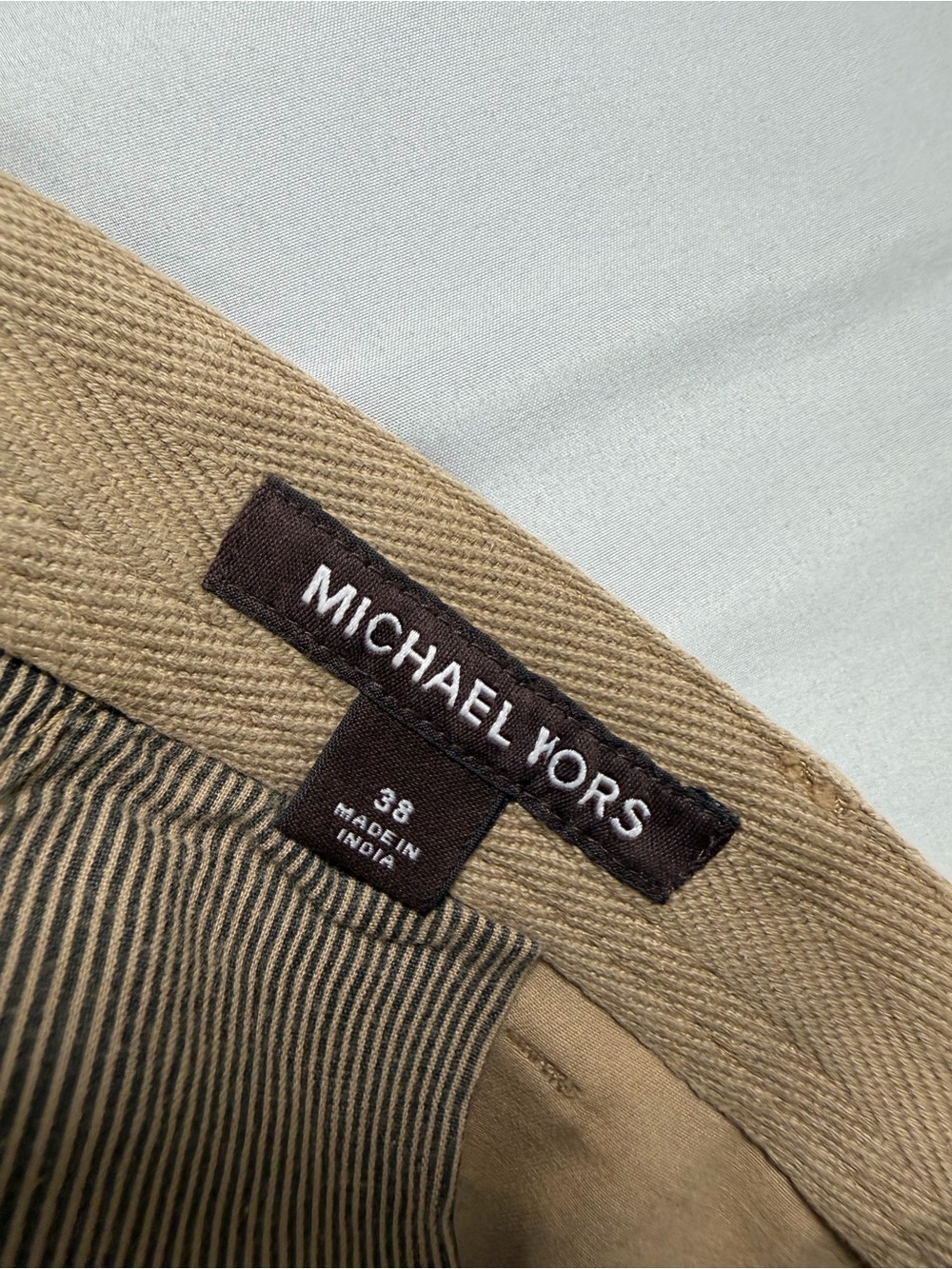 Michael Kors Mens Chino Shorts Size 38 Tan Khaki Flat Front Stretch #1032 - Picture 2 of 10